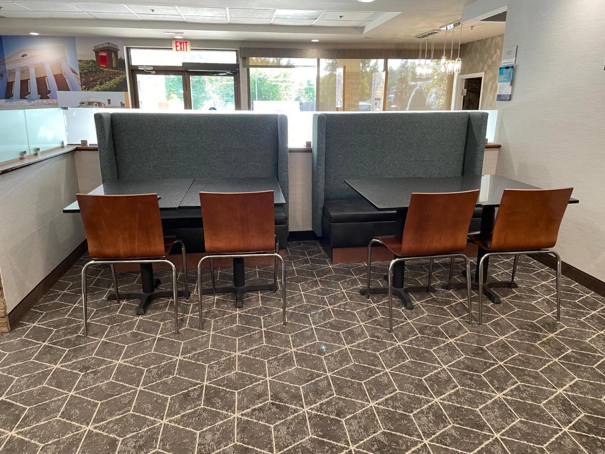 Clarion Pointe Charlottesville Eksteriør billede